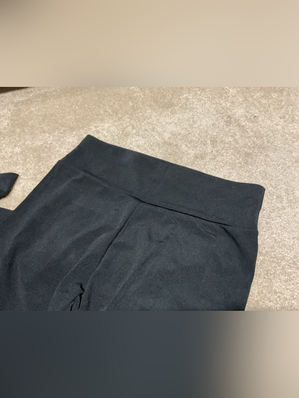 Pocketed Leggings Sz small - Picture 4 of 8